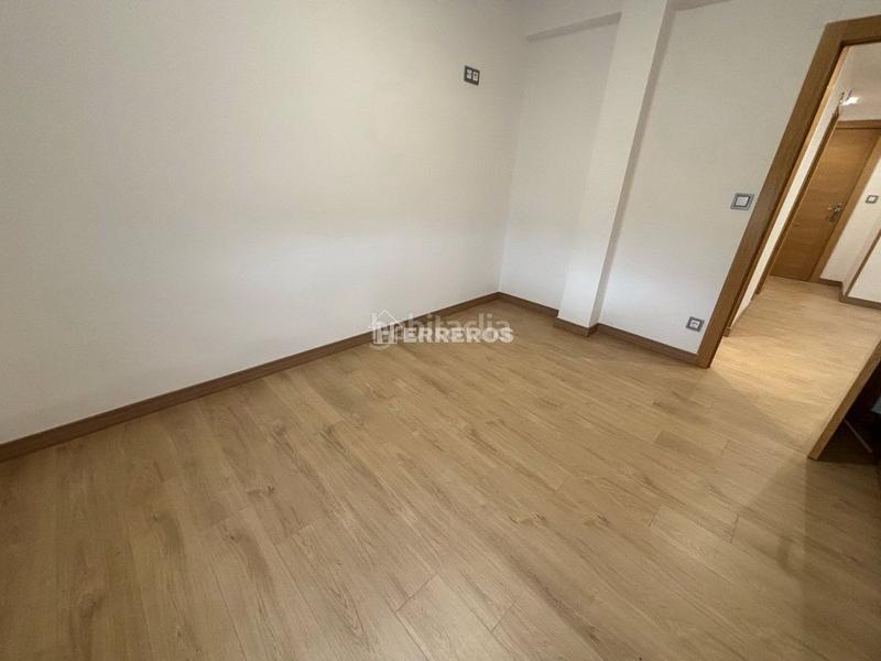 Foto 2df84d45-d1b8-4b78-8f78-c0f18fcf10a7. Apartament amb calefacció a Jesuitas Logroño