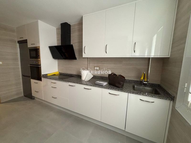 Foto 6e5ffa6c-9b1d-4d35-b57a-fdd13380c037. Apartament amb calefacció a Jesuitas Logroño