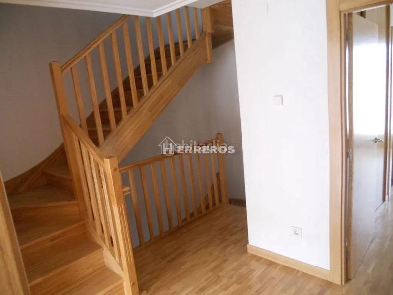 Foto 5614b067-74dd-4a0e-ba93-bfb83888d8dd. Casa adossada amb calefacció aparcament a Navarrete