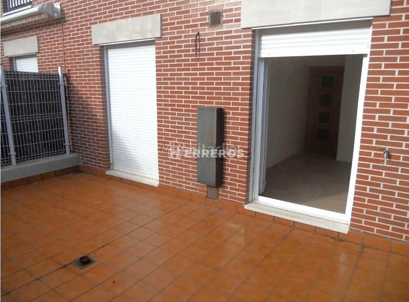 Foto 93b051a4-4a4d-496e-a8b9-96e0a834c1b1. Casa adossada amb calefacció aparcament a Navarrete