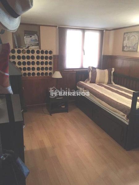 Foto 1c513f63-106a-4f3a-8345-67515e5ed627. Casa con riscaldamento parcheggio in Ocón