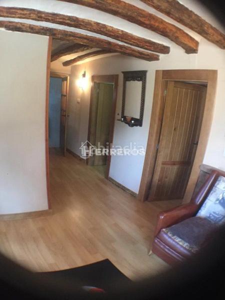 Foto fa57d6e3-9197-493d-9596-ecbfd70de8f8. Casa con riscaldamento parcheggio in Ocón