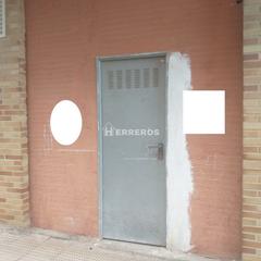 Local commercial à Lardero. Local com. en venta en lardero.