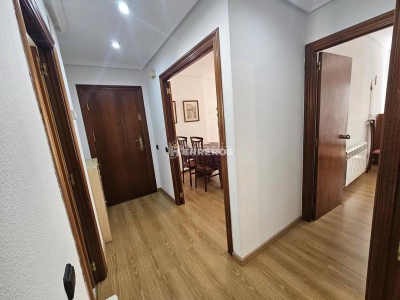 Foto 29884010-0ab6-4c57-8847-89a170613298. Apartament amb calefacció a Casco Antiguo Logroño