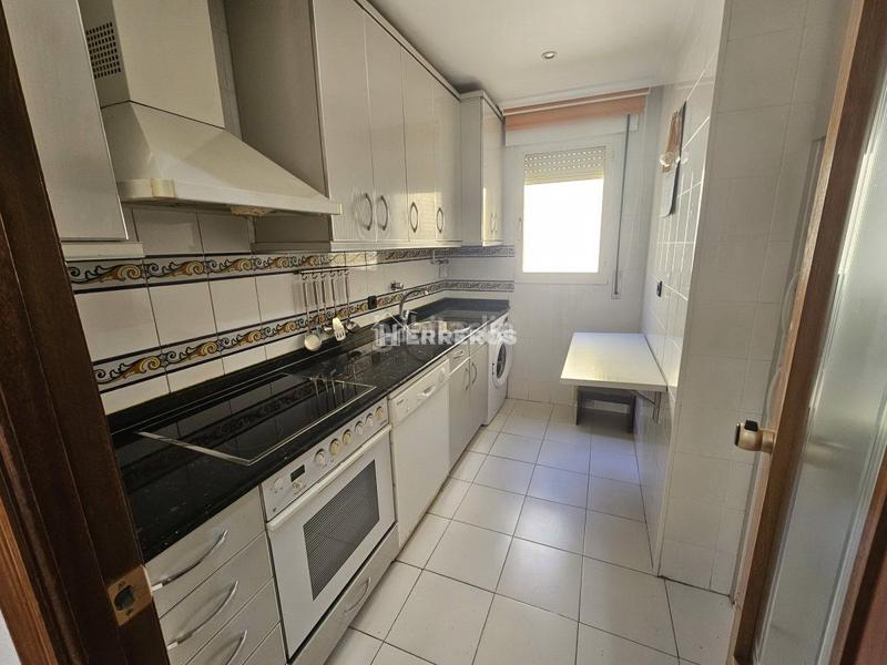 Foto b3ab6dd2-7274-40f1-93d0-2a3de287aa94. Apartament amb calefacció a Casco Antiguo Logroño