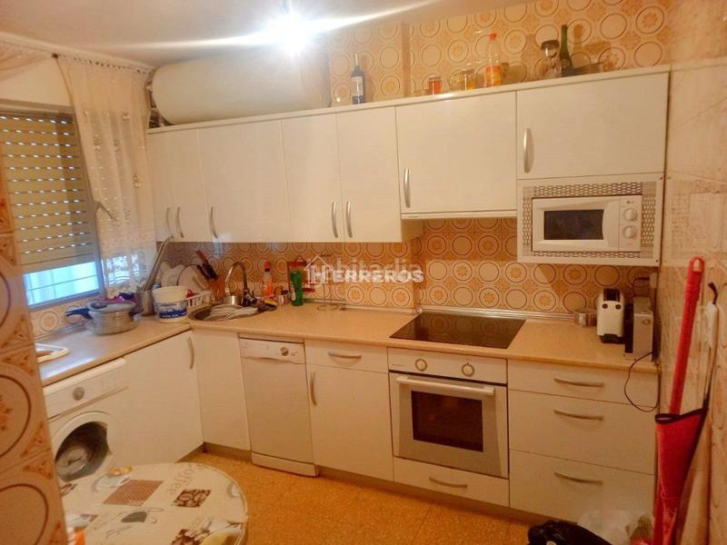 Foto 20ea48b2-5dc1-4ed9-add5-7c6e80f4508e. Piso  en venta en najera, 3 dormitorios. en Nájera