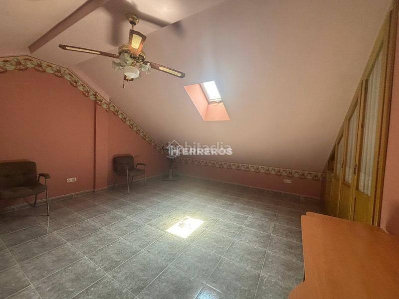 Foto 5095b94e-62fa-4a9a-bd91-c6eca6b1abe2. Reihenhaus mit heizung parking pool in Portillejo - Valdegastea Logroño