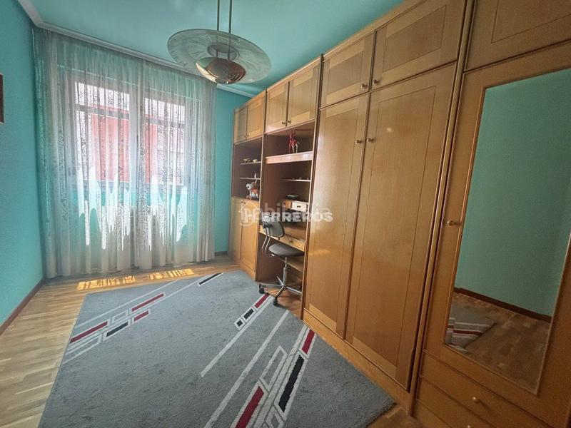 Foto 786a2ccf-6e77-486f-bfff-6d464c46c51b. Reihenhaus mit heizung parking pool in Portillejo - Valdegastea Logroño