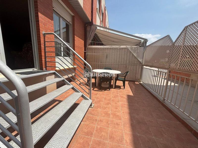 Foto ae7a7274-17d1-453d-8d3f-651dc31ac091. Reihenhaus mit heizung parking pool in Portillejo - Valdegastea Logroño