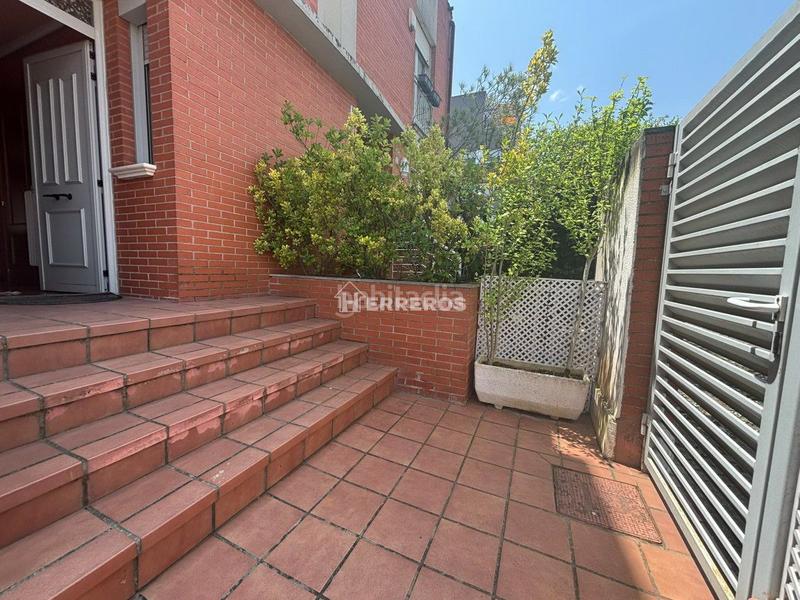 Foto aec1d60d-4022-4f2c-933f-1b34bafbc92c. Reihenhaus mit heizung parking pool in Portillejo - Valdegastea Logroño