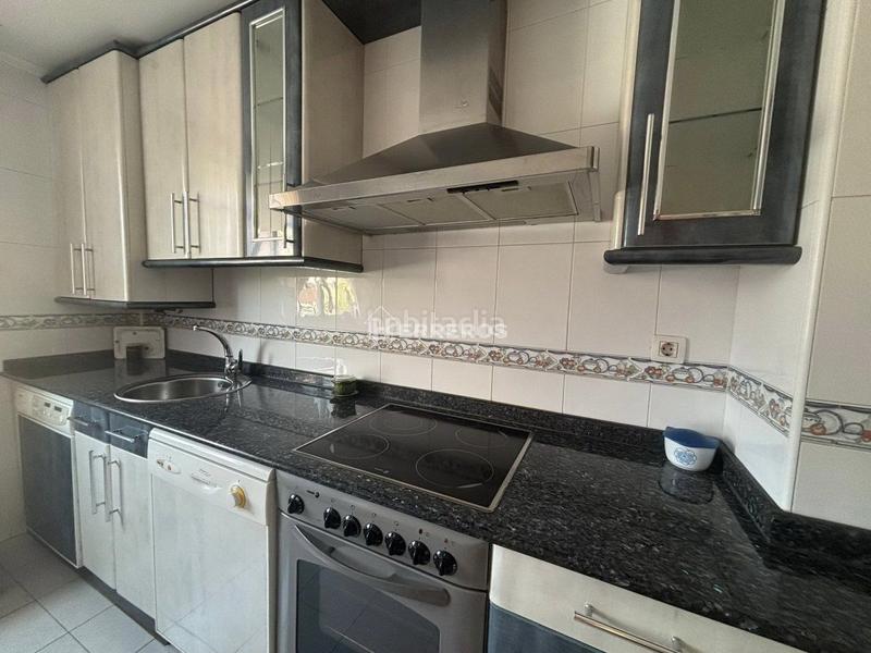 Foto cd3684bf-c855-4197-8347-6092402c718e. Reihenhaus mit heizung parking pool in Portillejo - Valdegastea Logroño