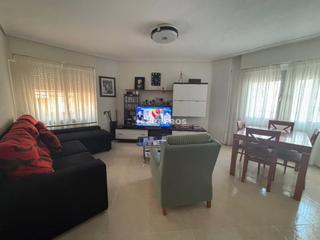 Flat  Avda. de burgos. Piso en venta en avda. burgos, 3 dormitorios.