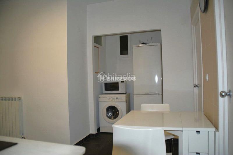Foto 81aa5e56-a644-4b74-ad3c-57070d9b270c. Apartamento  en venta en centro, 2 dormitorios. en Logroño