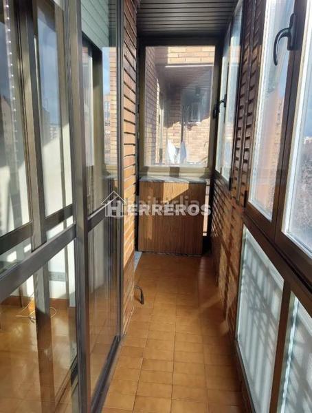 Foto 18364aef-e93d-45ca-9d99-4f0863fe4650. Pis amb calefacció aparcament a San Adrián Logroño