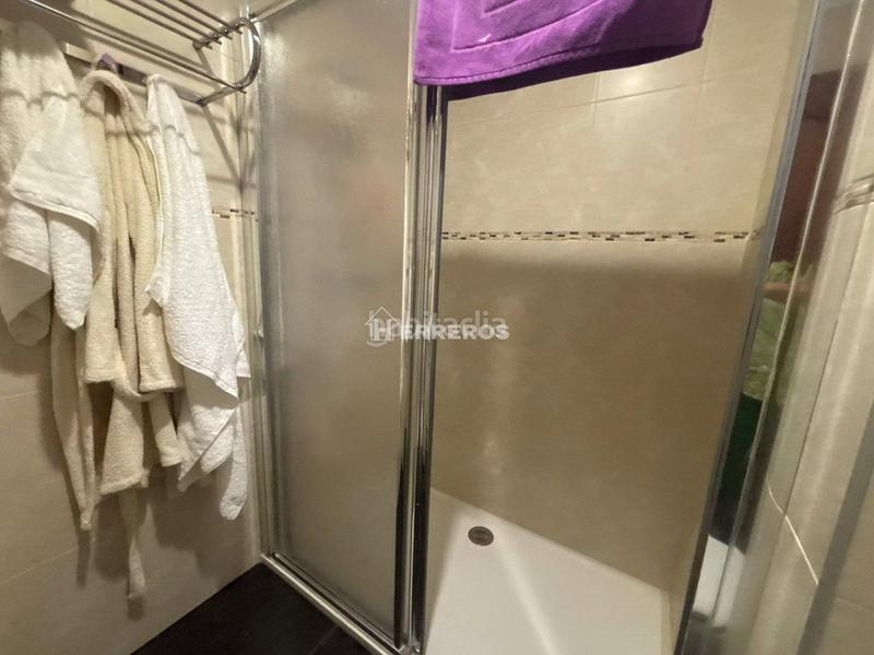 Foto 33e5628c-89ce-4a10-92a1-8666cabe91fa. Flat with heating in Gran Via Logroño
