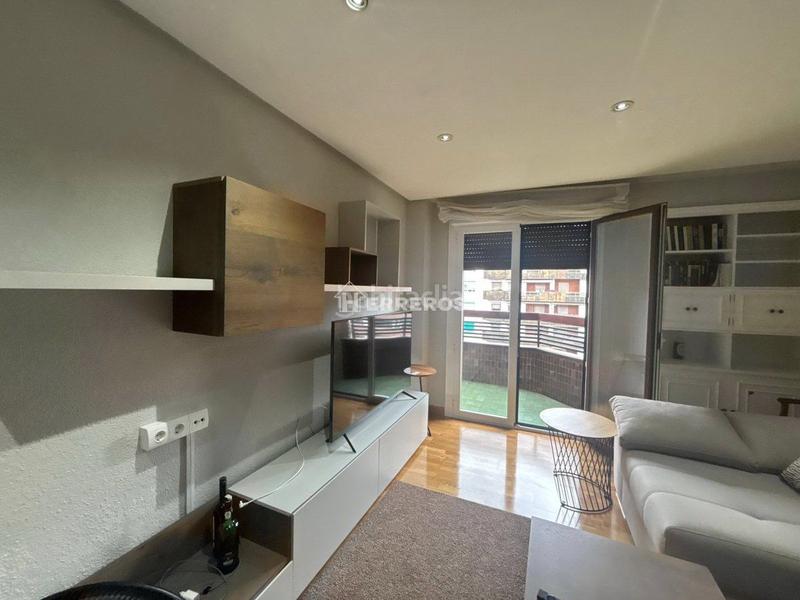 Foto f6182991-5bf1-4b3d-a199-ec59c508b543. Flat with heating in Gran Via Logroño