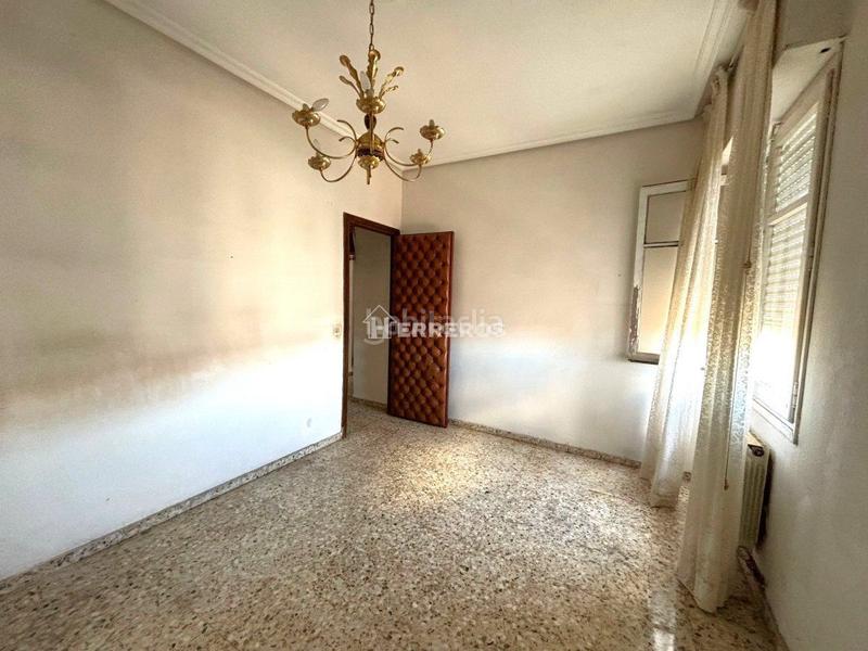 Foto b576742c-ead0-4284-952e-29af0aa3bf63. Pis amb calefacció a Oeste Logroño