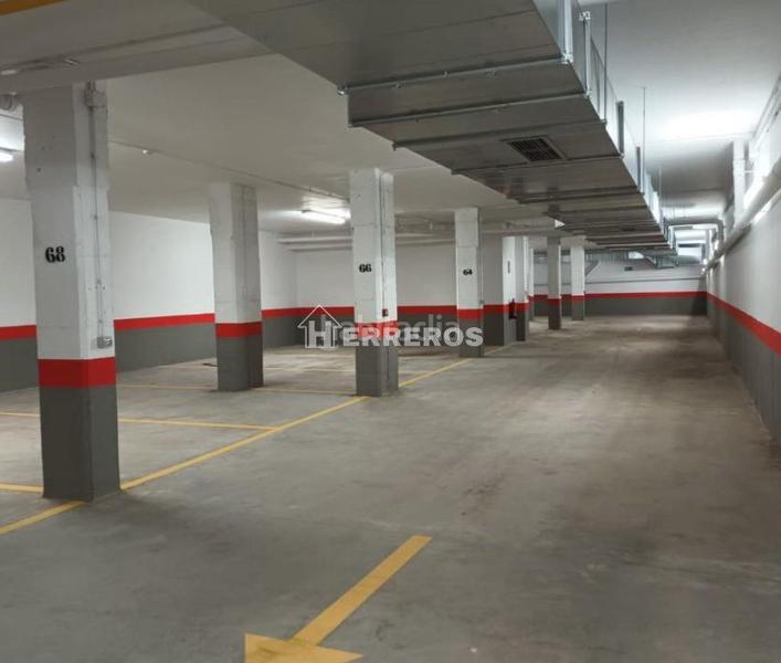 Foto 240e6fb1-f2f0-48b7-9eb2-7b751f4dab4c. Posto auto in Cascajos - Piqueras Logroño