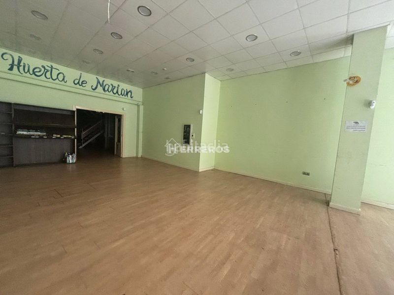 Foto 38a16b57-5d08-43eb-a373-6c2d6faf3dce. Local comercial a Jesuitas Logroño