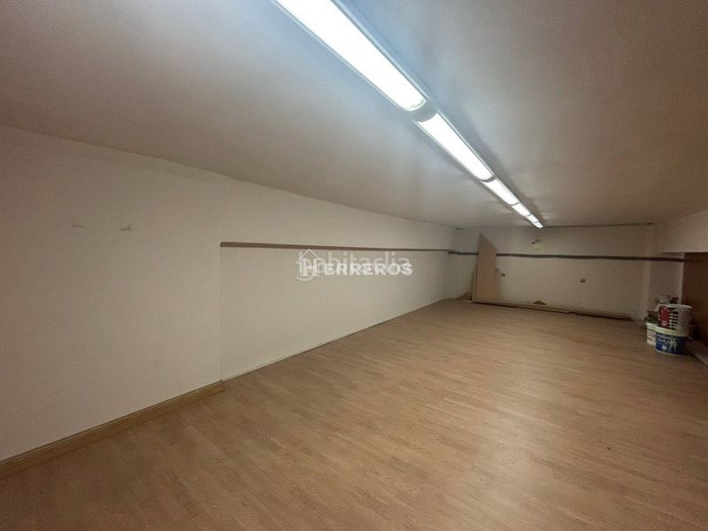 Foto 3917b19b-576b-4e05-9d38-2dee0c156830. Local comercial a Jesuitas Logroño