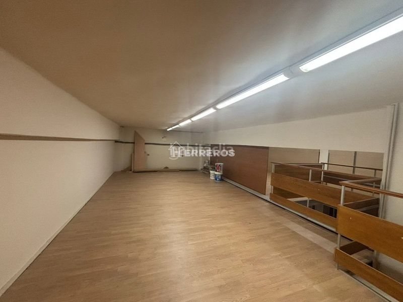 Foto 54943e7b-ba18-4c72-93d6-d2db109b5c52. Local comercial a Jesuitas Logroño