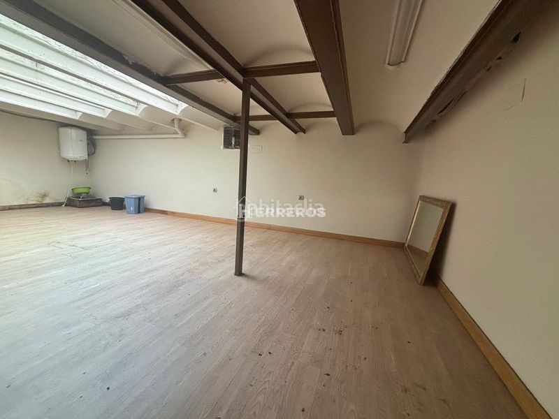 Foto d0e32981-15f4-44a1-8829-2eb5c4433a5f. Local comercial a Jesuitas Logroño