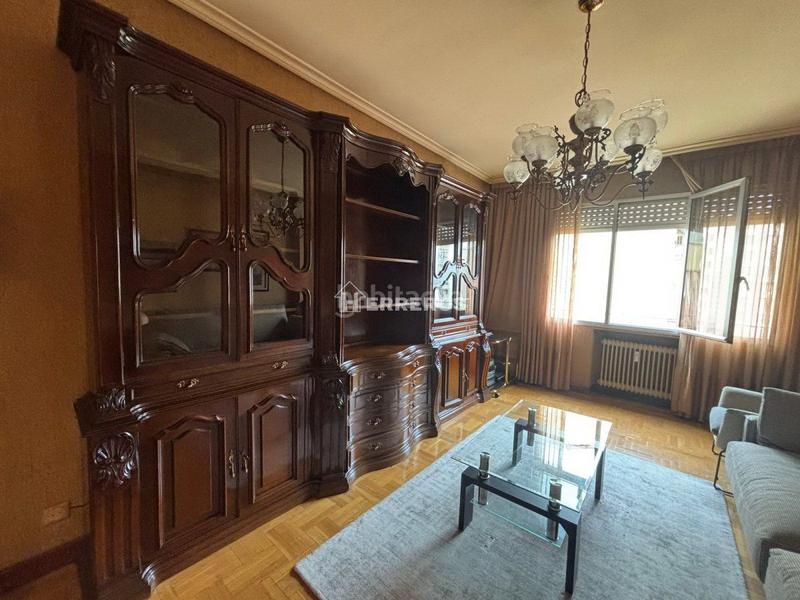 Foto 05517302-a589-4229-9721-3c973d6fa724. Piso  en venta en centro, 3 dormitorios. en Gran Via Logroño