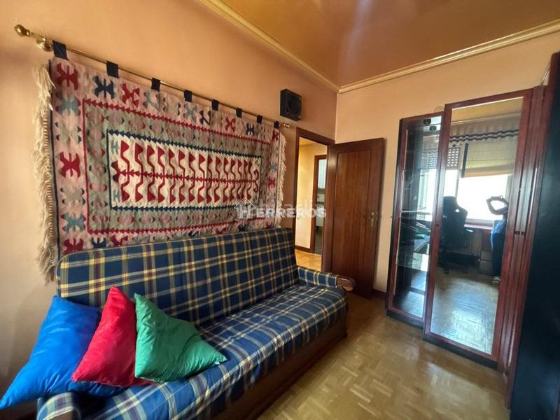 Foto adab35e5-f07a-4967-bccf-b0cd4c4547cd. Piso  en venta en centro, 3 dormitorios. en Gran Via Logroño