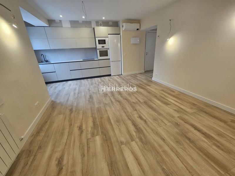 Foto 8ca2f158-7484-44d5-ab46-4c4b4fbc20ed. Piso  en venta en chile, 2 dormitorios. en Gran Via Logroño