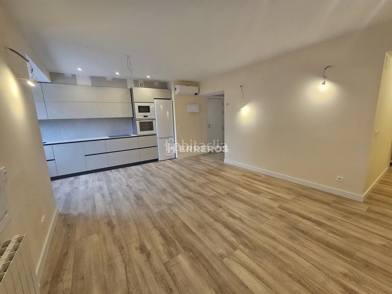 Foto d63750c2-828e-4836-8a15-1bbe7768f824. Piso  en venta en chile, 2 dormitorios. en Gran Via Logroño
