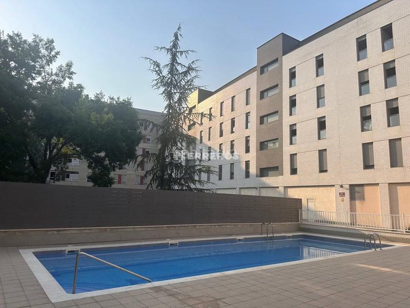 Foto 04799fb4-b2f4-4270-9370-3fbafe7aec0c. Pis amb calefacció aparcament piscina a Universidad Logroño
