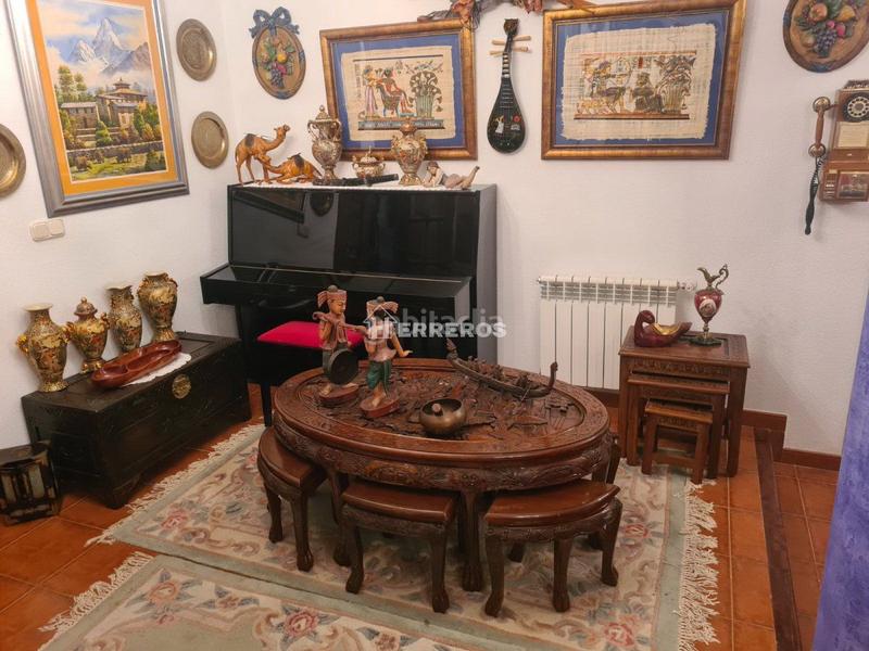 Foto 7719f04f-c4d6-4799-af39-bbc2a98dda38. Chalet  en venta , 5 dormitorios. en Anguciana