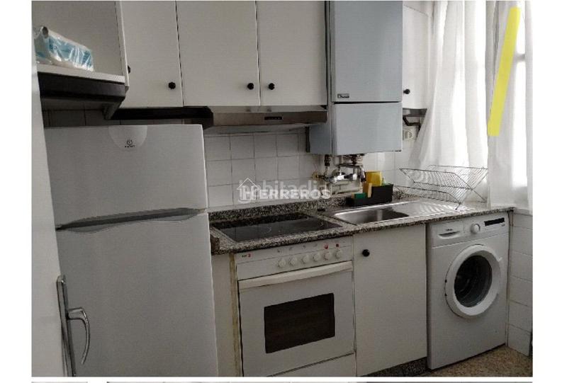 Foto 6c268d49-7daf-4d81-8b3f-f17b6e4b36fe. Appartamento con riscaldamento in Oeste Logroño