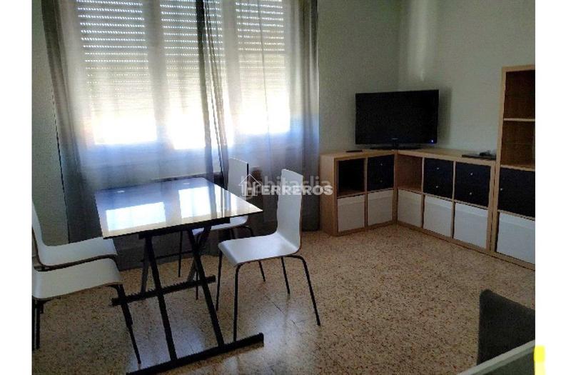 Foto aef7047d-4185-43c4-b2e4-1d8b0c3c6771. Appartamento con riscaldamento in Oeste Logroño