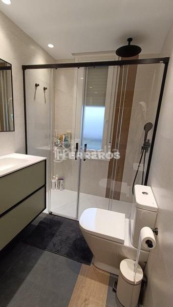 Foto 74bf2056-4830-432c-9a55-4f39c3d8387d. Piso  en venta en avda. madrid, 4 dormitorios. en Logroño