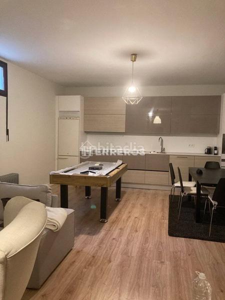 Foto a4919bb2-0971-4c05-bf55-adb3acbeebbd. Piso  en venta en avda. madrid, 4 dormitorios. en Logroño