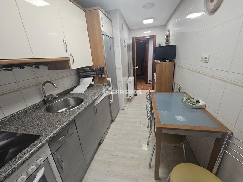 Foto 27a831e8-63ea-425e-8dfa-f1ce3eb94855. Piso  en venta en centro, 3 dormitorios. en Juzgados Logroño