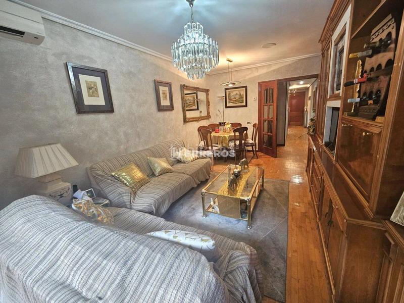 Foto 2e79c7a8-fe9a-452f-85b8-f4c888a01975. Piso  en venta en centro, 3 dormitorios. en Juzgados Logroño
