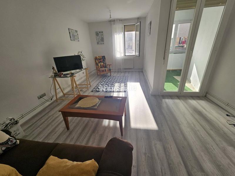 Foto 9aef3740-bb26-4aec-ad96-e3bc2ed265c6. Apartamento  en venta en vara de rey, 2 dormitorios. en Logroño