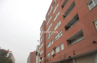 Local commercial  Oeste. Local com. en venta en el cubo.