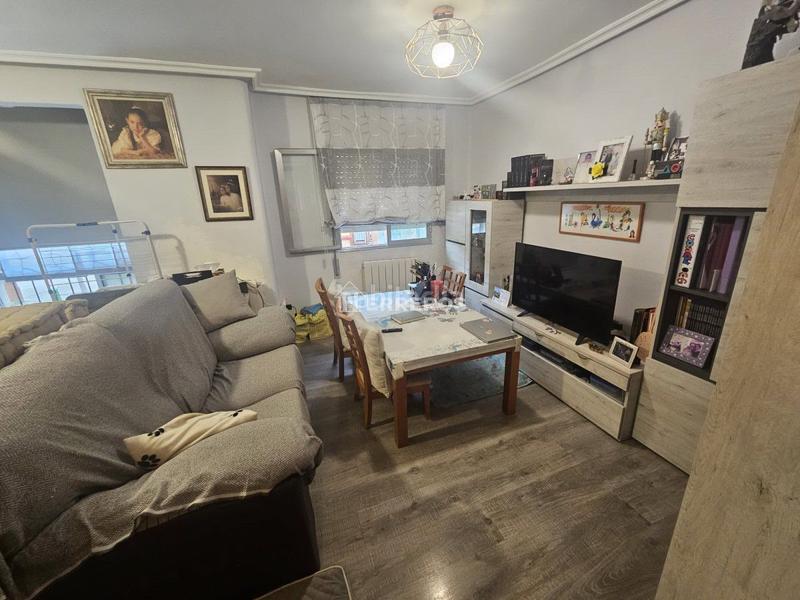 Foto 1dd6e119-b985-4e2e-9586-edad93f7bbfd. Apartamento  en venta en yage, 2 dormitorios. en Logroño
