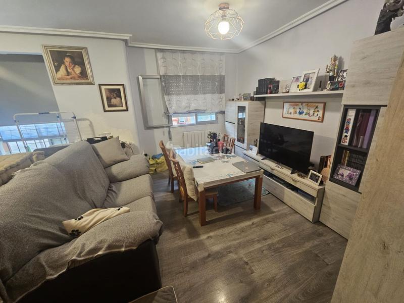 Foto f39557b0-029a-4669-a14b-d0bae3ccd010. Apartamento  en venta en yage, 2 dormitorios. en Logroño
