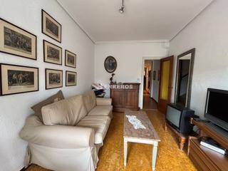 Maison à Alesanco. Casa en venta en najera, 6 dormitorios.