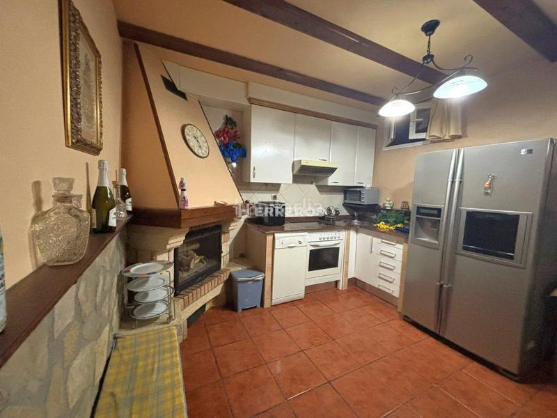 Foto 0b48f191-fc30-4716-84fc-09b214402f78. Casa a schiera con riscaldamento parcheggio piscina in Villamediana de Iregua