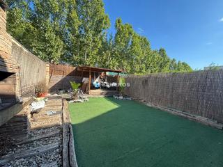 Maison jumelée  Caballeros templarios. Adosado en venta en villamediana de iregua, 4 dormitorios.