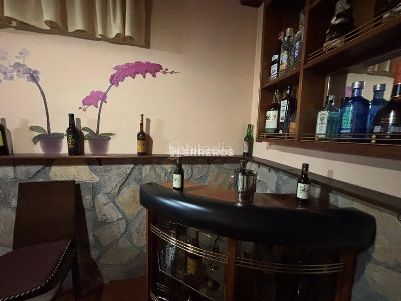 Foto 51db5383-45de-4688-8d3d-c21bdcf99e1b. Casa a schiera con riscaldamento parcheggio piscina in Villamediana de Iregua