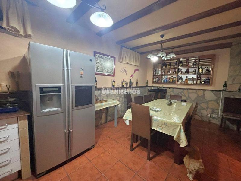 Foto 6739c291-6e7f-4e29-8ec9-c37ccdb566f6. Casa a schiera con riscaldamento parcheggio piscina in Villamediana de Iregua