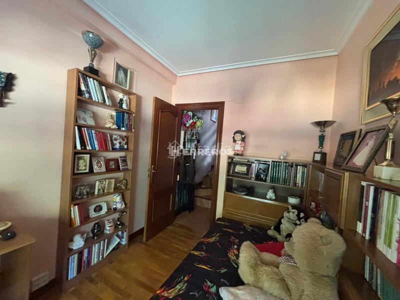 Foto dd988cbe-9ea4-418b-aae5-54312f6e7fe8. Casa a schiera con riscaldamento parcheggio piscina in Villamediana de Iregua