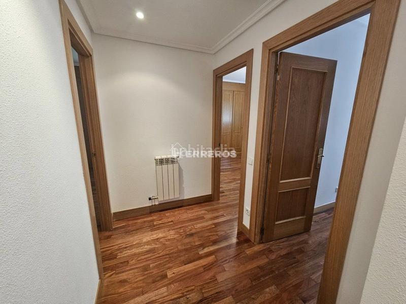 Foto 187d84b6-4b19-4152-b97f-a9fc007f69cc. Appartement avec chauffage parking dans Oeste Logroño