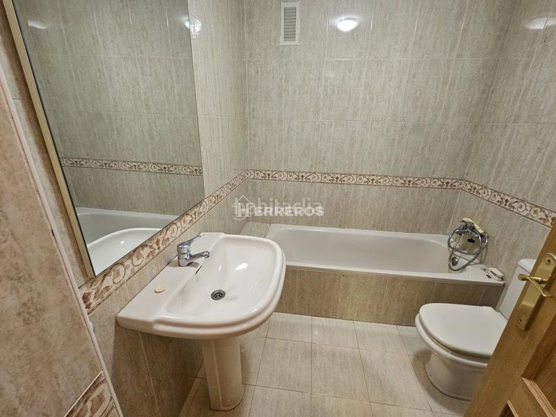 Foto 3407ed67-af71-4624-938a-ffbbfd9e86e0. Appartement avec chauffage parking dans Oeste Logroño